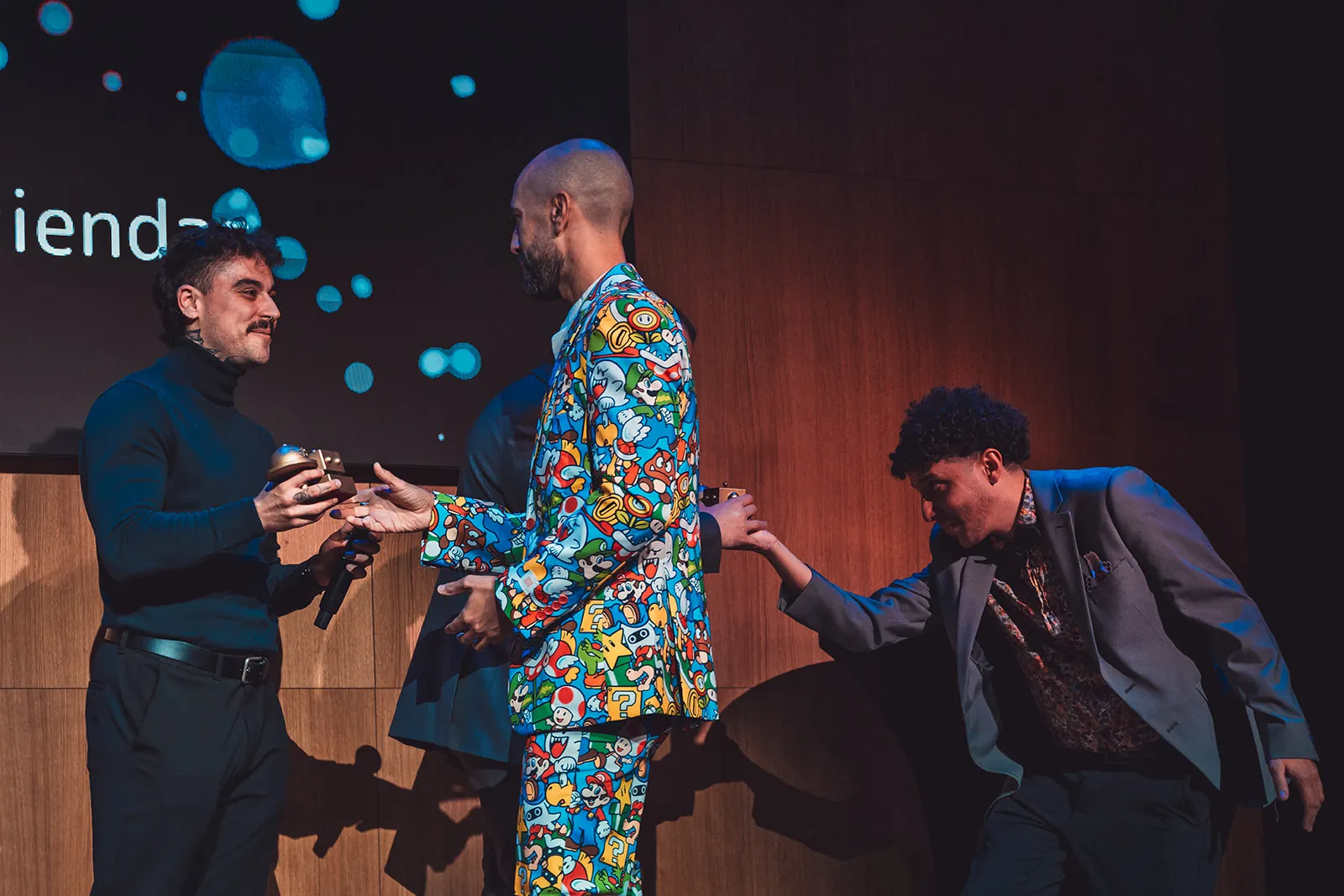 Gala Sirviendo Código 2025